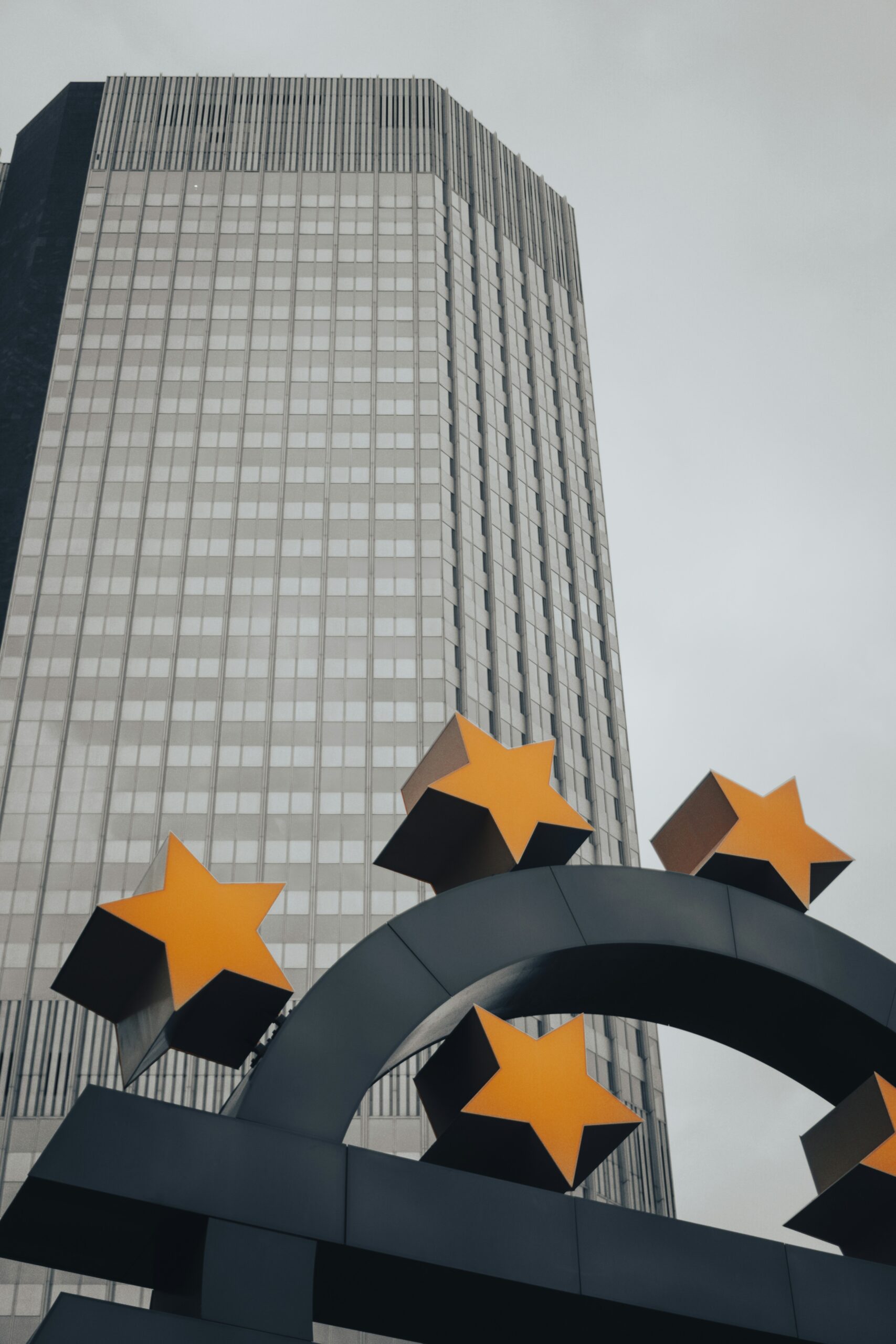 Understanding Financial Issues in the Modern Economy